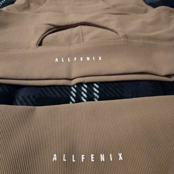 EUC ALLFENIX Active Set in Large - Picture 2 of 4